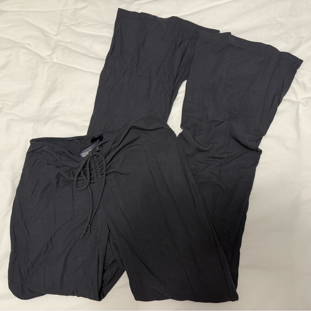 Skims Pants
